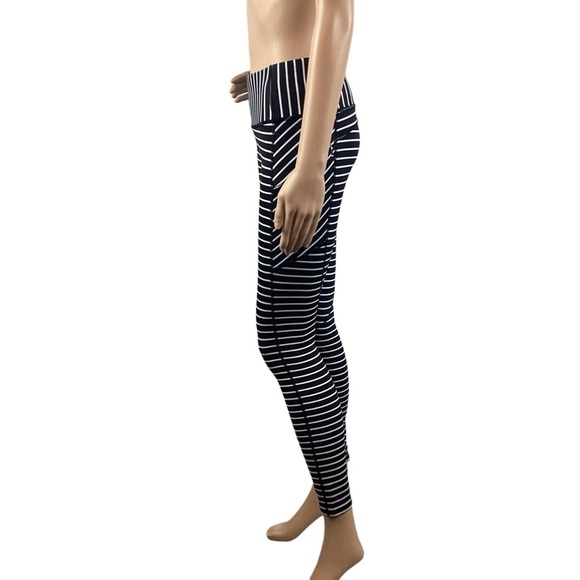 Athleta Stripe Contender 7/8 Tight in Powerlift Size XS - Picture 4 of 7